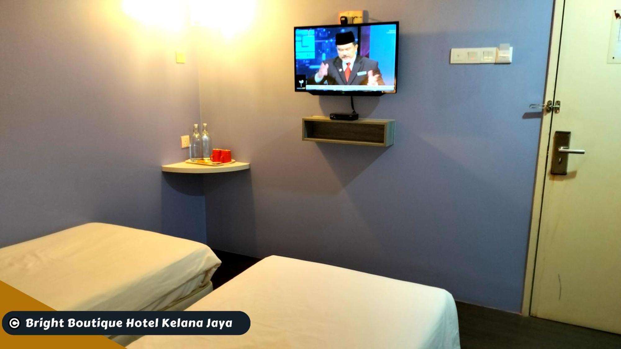 Bright Boutique Hotel Kelana Jaya Петалинг Джая Екстериор снимка