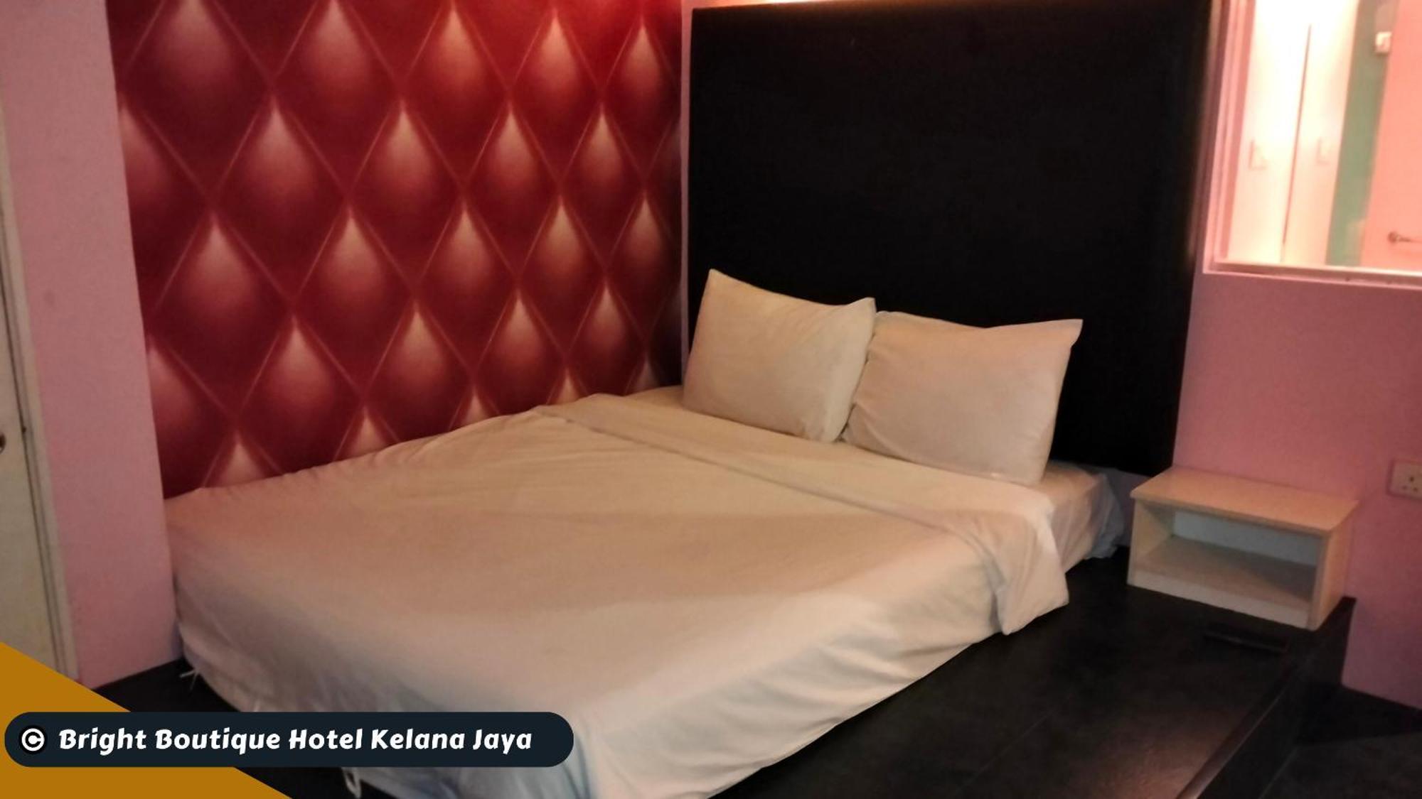 Bright Boutique Hotel Kelana Jaya Петалинг Джая Екстериор снимка