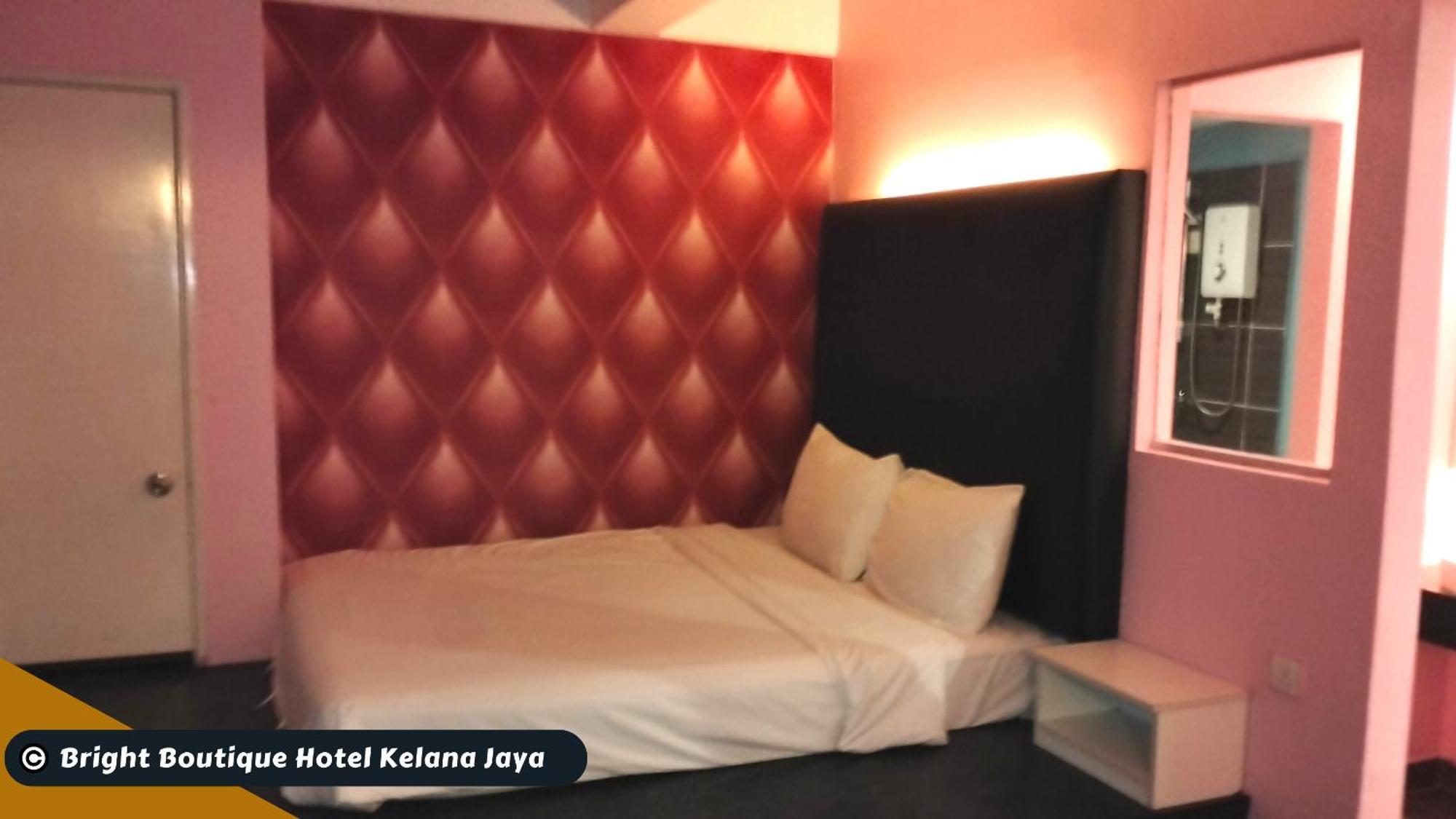 Bright Boutique Hotel Kelana Jaya Петалинг Джая Екстериор снимка