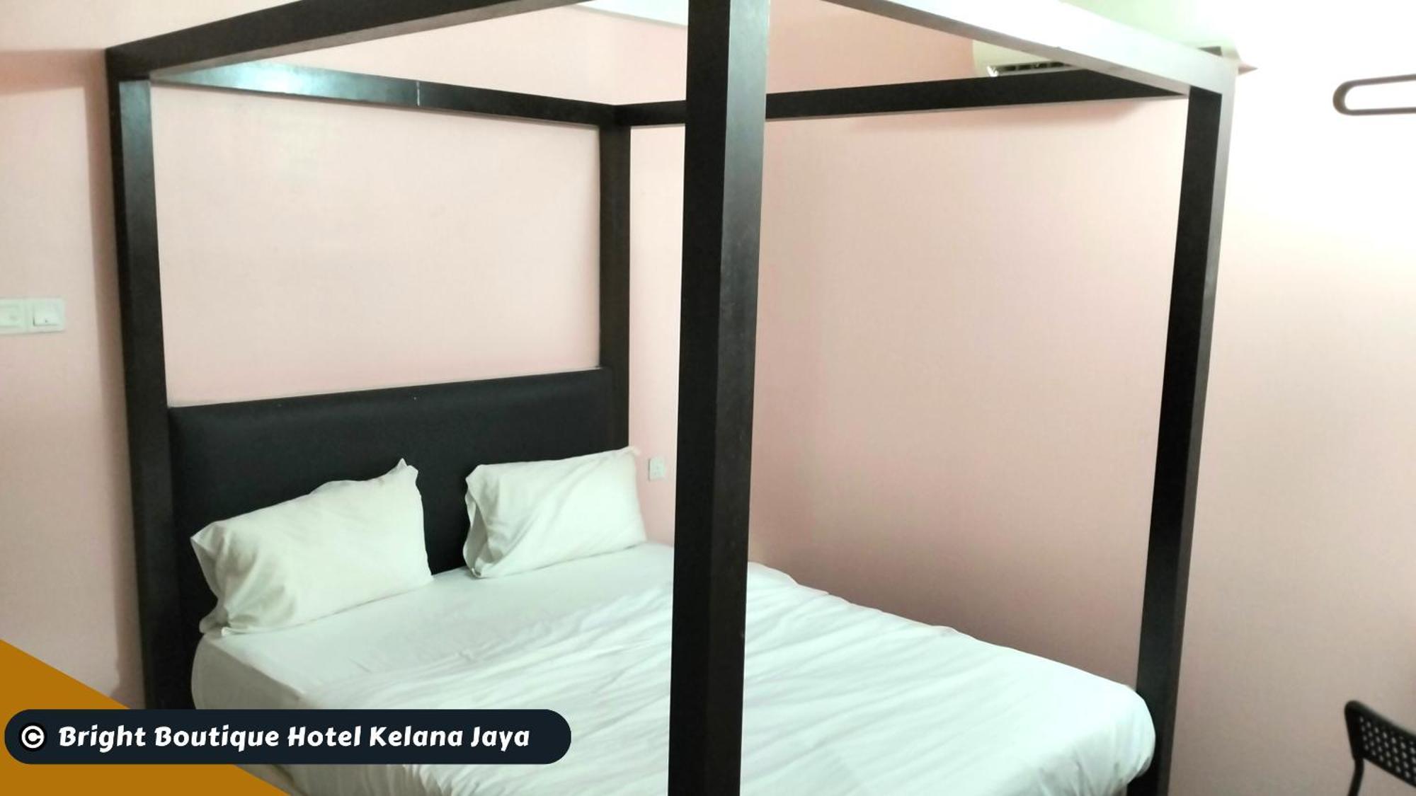 Bright Boutique Hotel Kelana Jaya Петалинг Джая Екстериор снимка