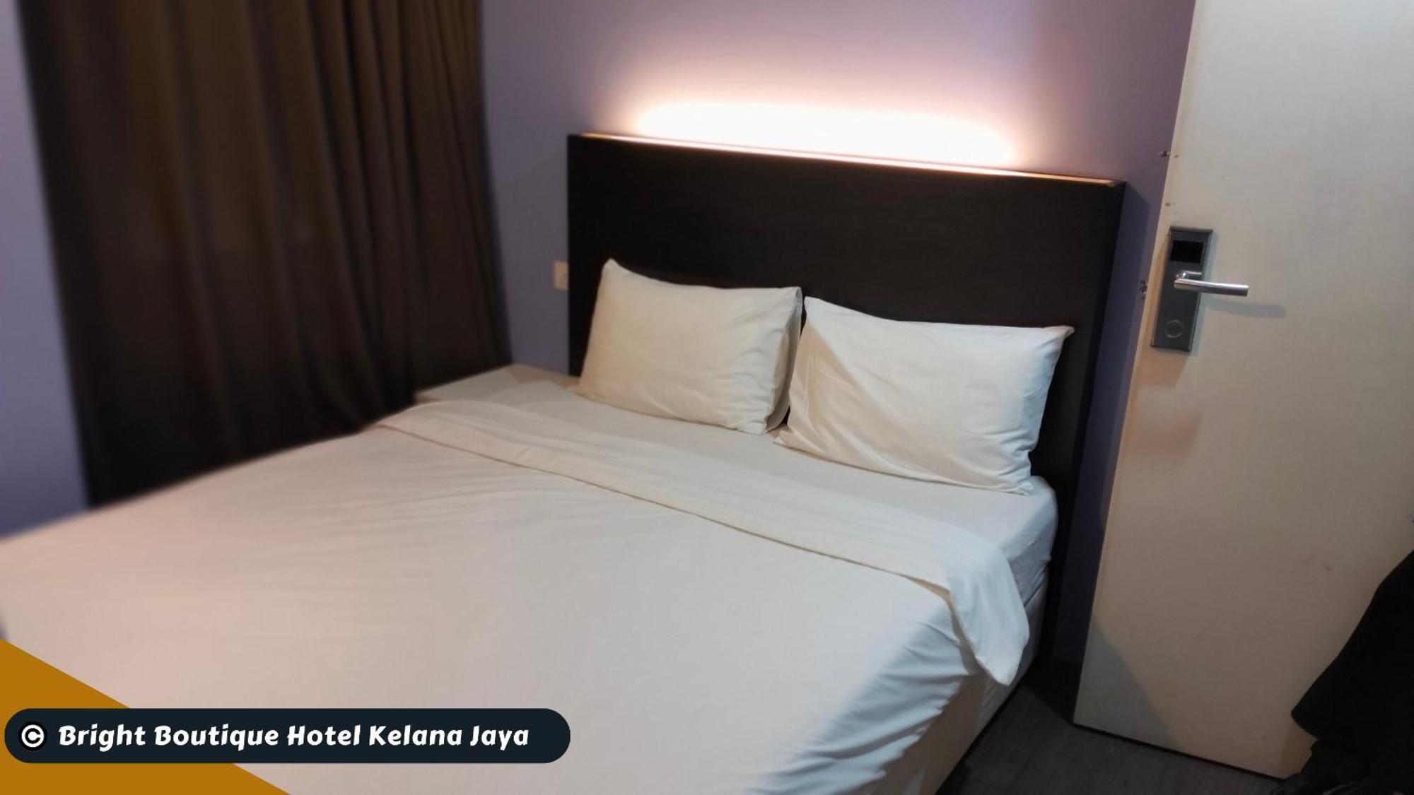 Bright Boutique Hotel Kelana Jaya Петалинг Джая Екстериор снимка
